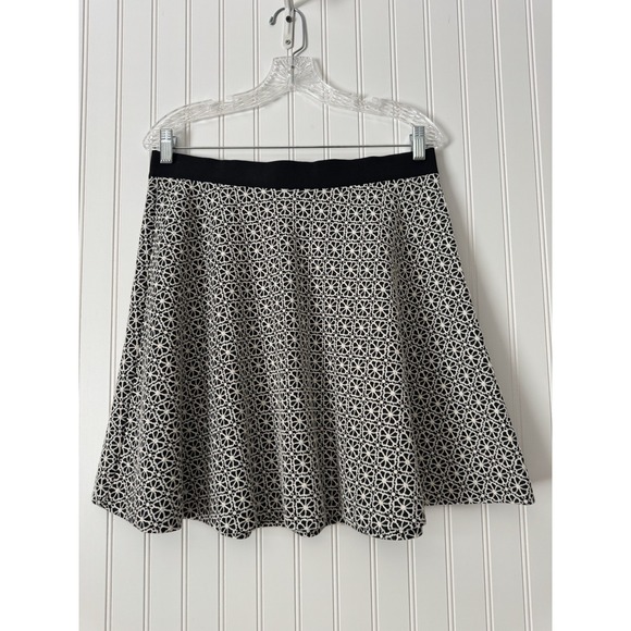 Boden Dresses & Skirts - Boden Flattering Skater Skirt Black and White Print Size 8